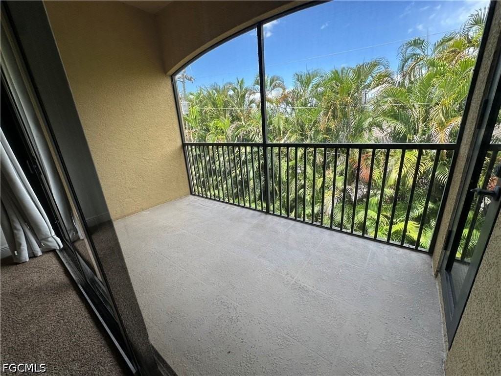 4910 Sw 17th Pl #5 - Photo 6 of 22