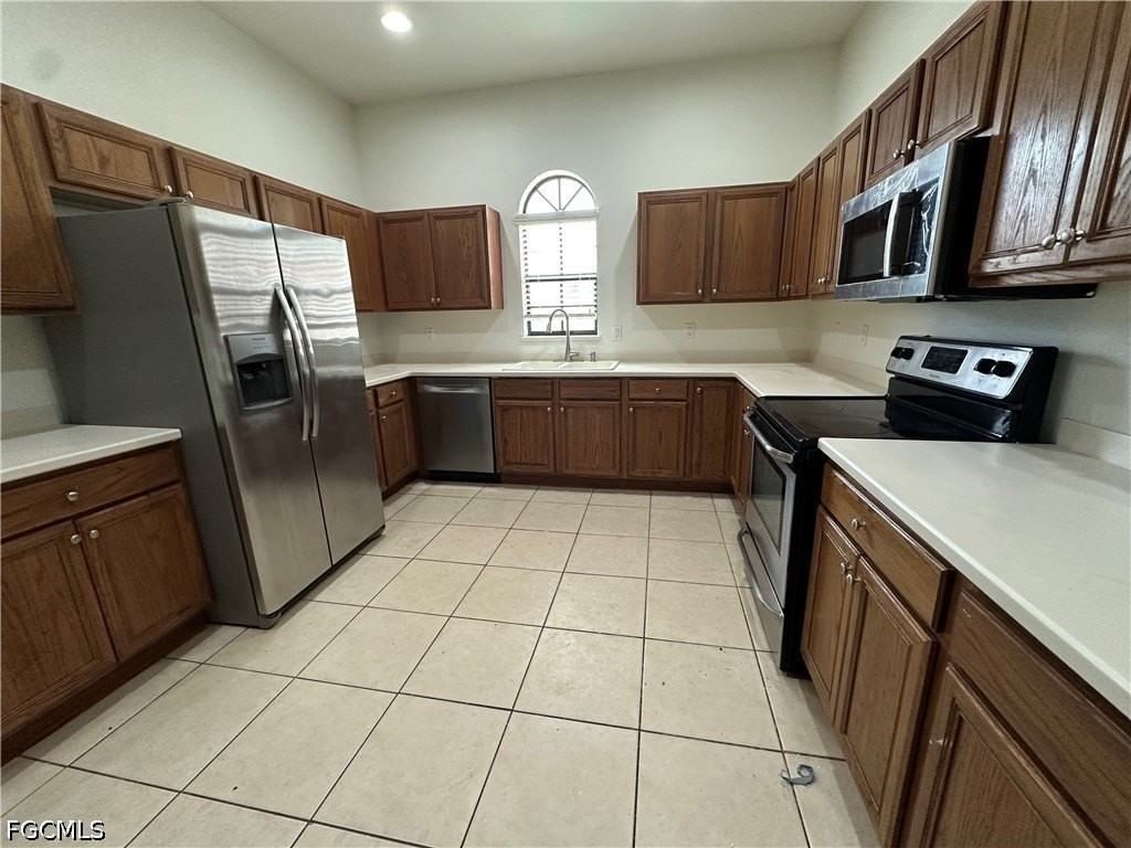 4910 Sw 17th Pl #5 - Photo 7 of 22