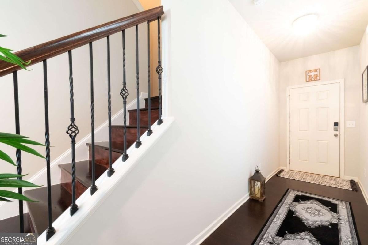 576 Dasheill Ln - Photo 6 of 45