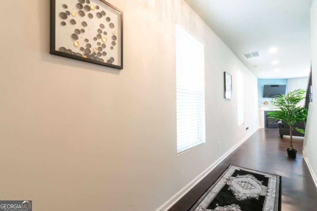 576 Dasheill Ln - Photo 7 of 45