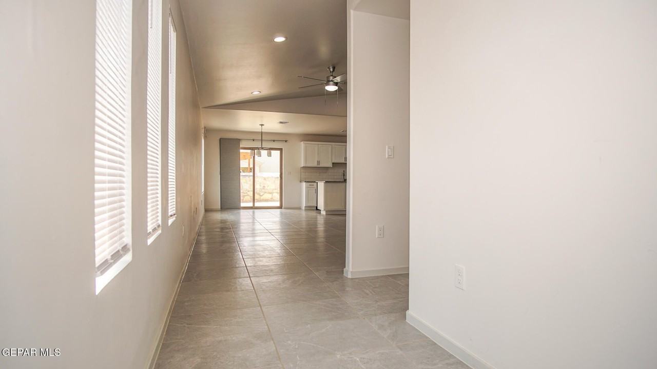 12429 Polo Norte Dr - Photo 3 of 29