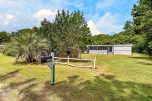 featured image of 1201 Floyd Dr Ne