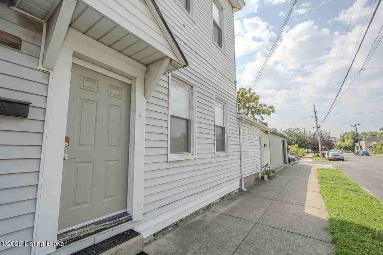 1000 E Caldwell St #3 - Photo 6 of 30