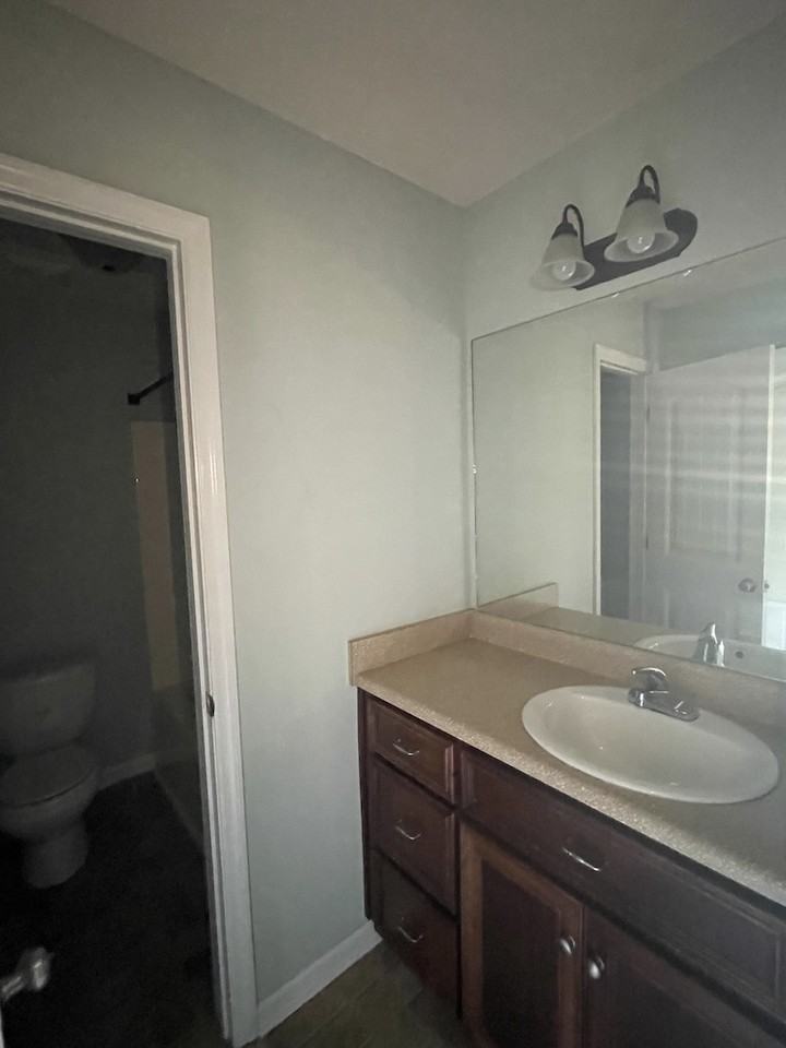 1424 San Bernardino Way #1 - Photo 5 of 9