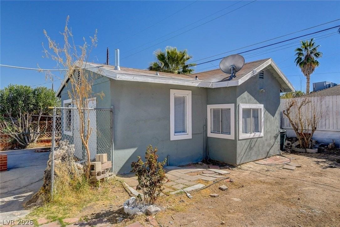 4619 Garden Pl - Photo 2 of 12