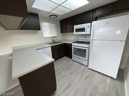 2680 Karen Ave #4 - Photo 4 of 9