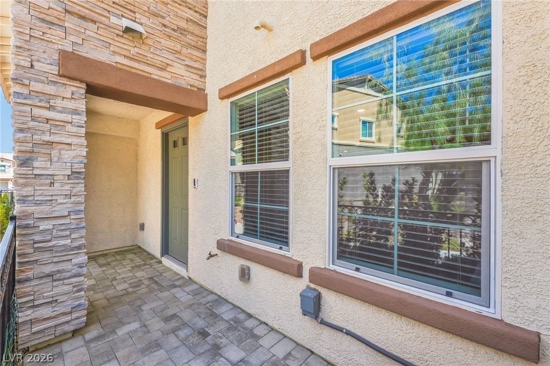 1127 Ruby Sparrow St - Photo 3 of 23