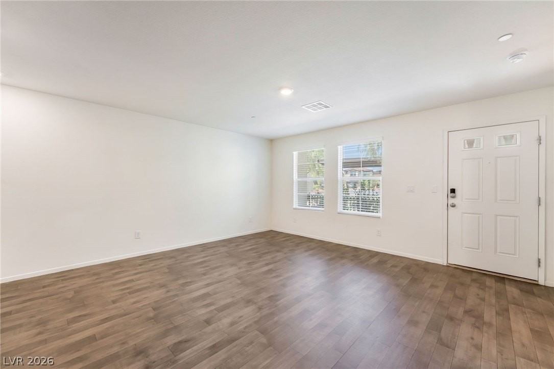 1127 Ruby Sparrow St - Photo 4 of 23