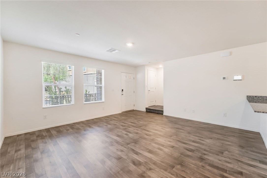 1127 Ruby Sparrow St - Photo 6 of 23