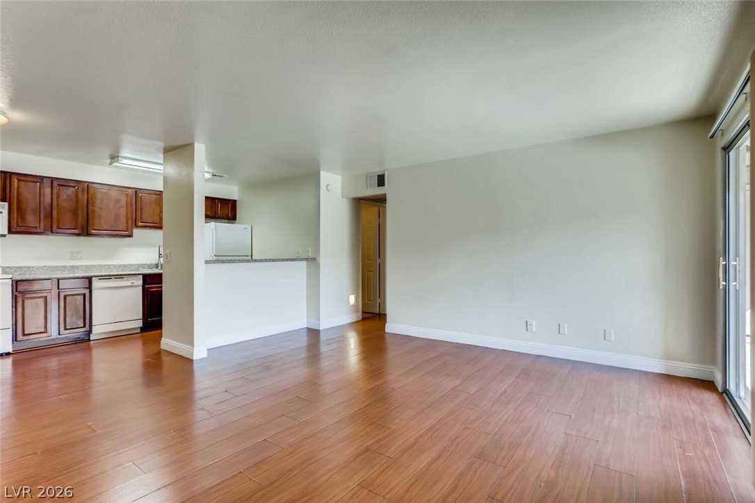 5229 Indian River Dr #240 - Photo 7 of 27