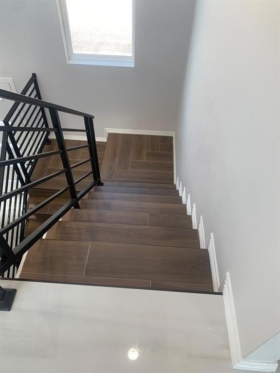 5517 N Crown Pt - Photo 3 of 13