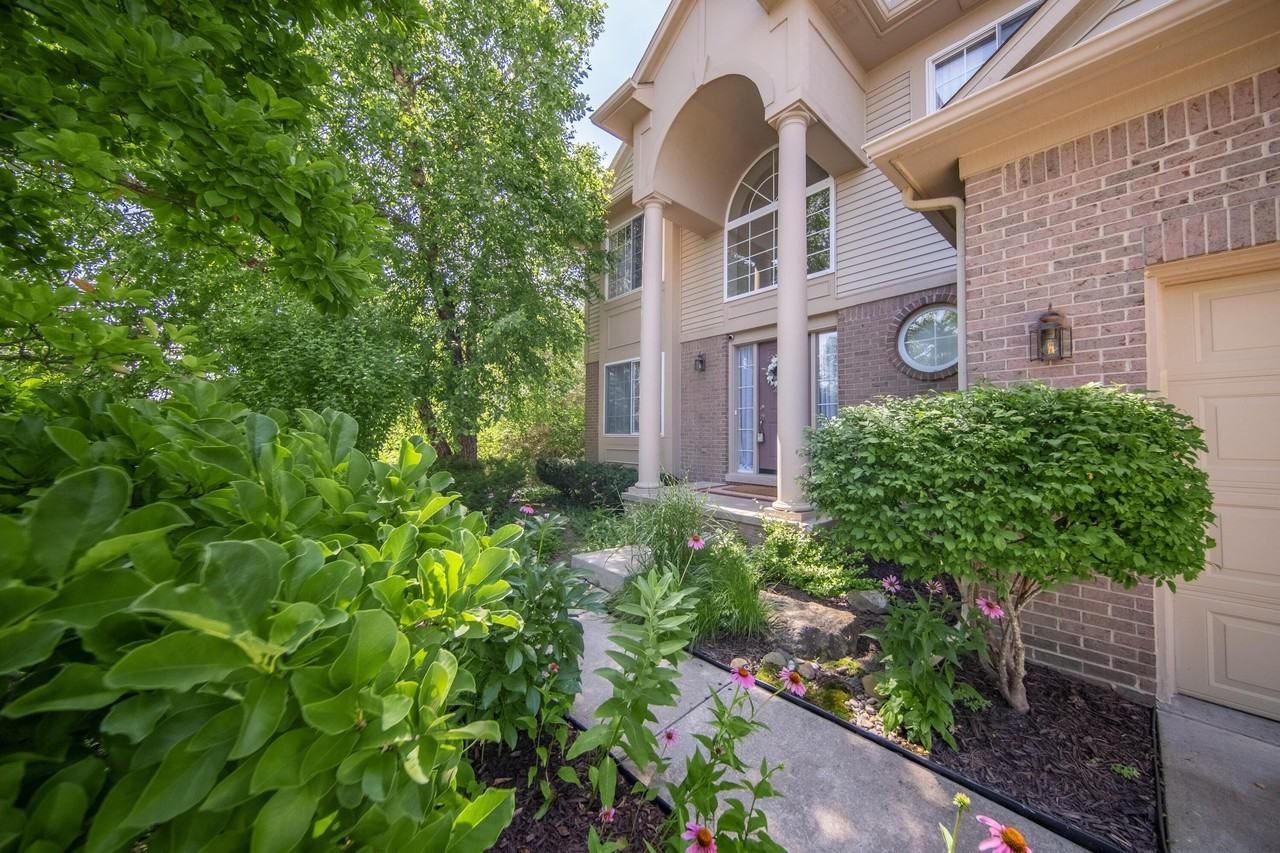 7878 Greene Farm Dr - Photo 5 of 50