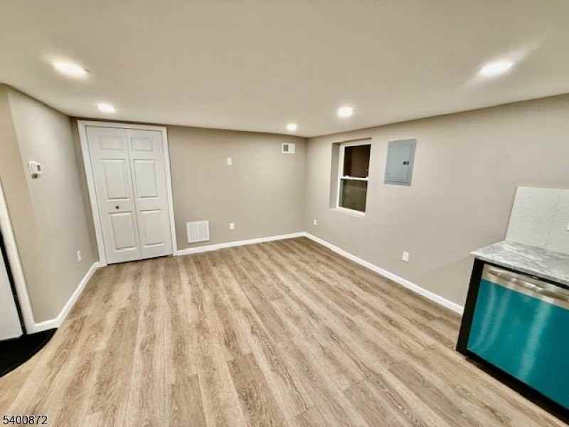 264 Girard Ave #A - Photo 5 of 9