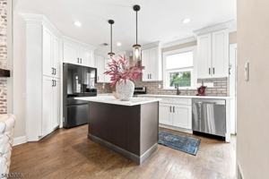 featured image of 64 Montague Pl