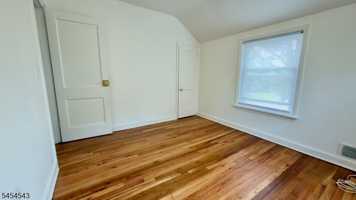 featured image of 19 Alexander Ave