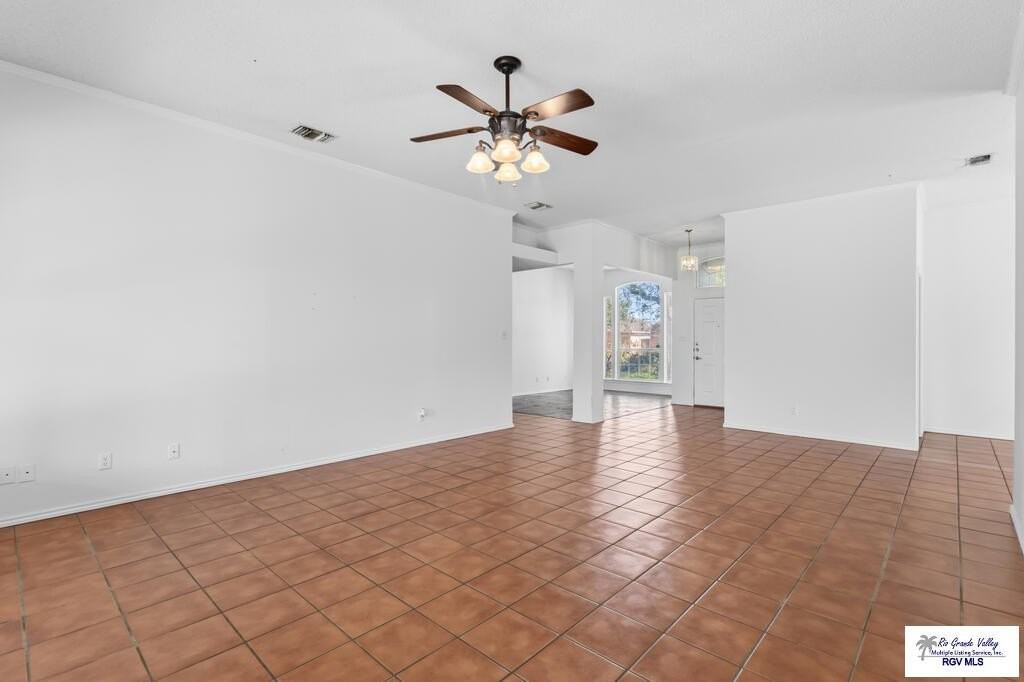 3409 Violet Ave - Photo 7 of 19