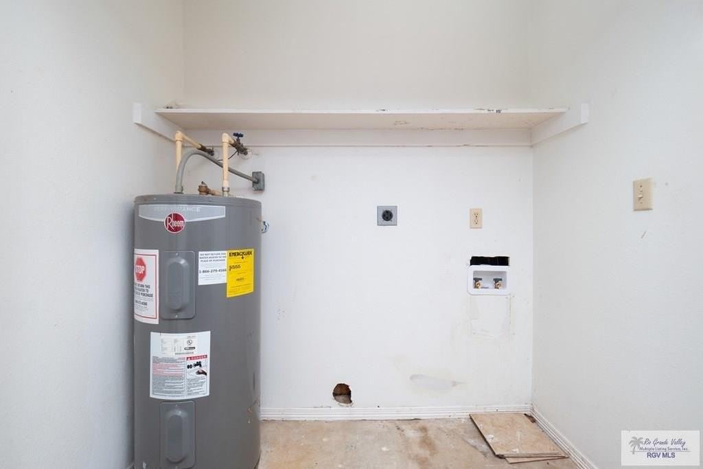 2111 El Arroyo St - Photo 6 of 12