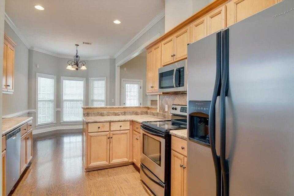 2507 Grier Cir - Photo 7 of 38