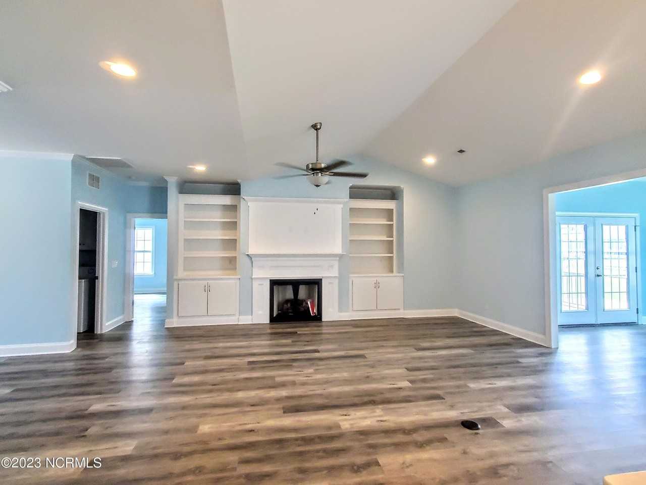 312 Lightning Bug Ln - Photo 5 of 50