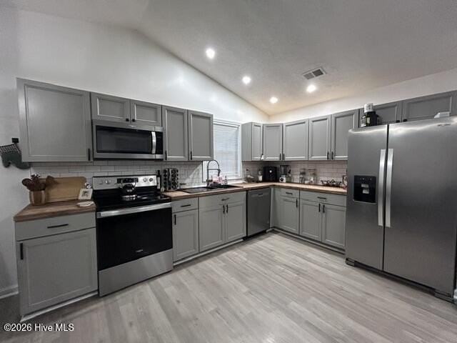 101 Cottonwood Ct - Photo 3 of 25