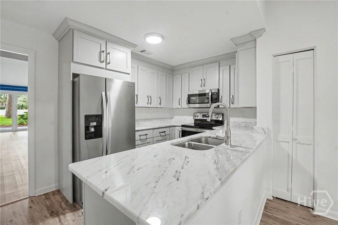 40 Dame Kathryn Dr - Photo 6 of 33
