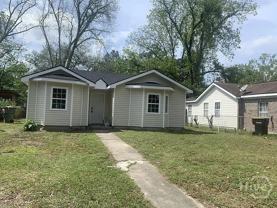 1015 Bowden St - Photo 1 of 1