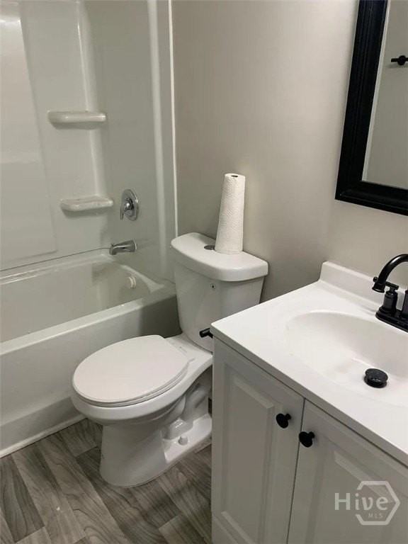 1015 Bowden St - Photo 3 of 15
