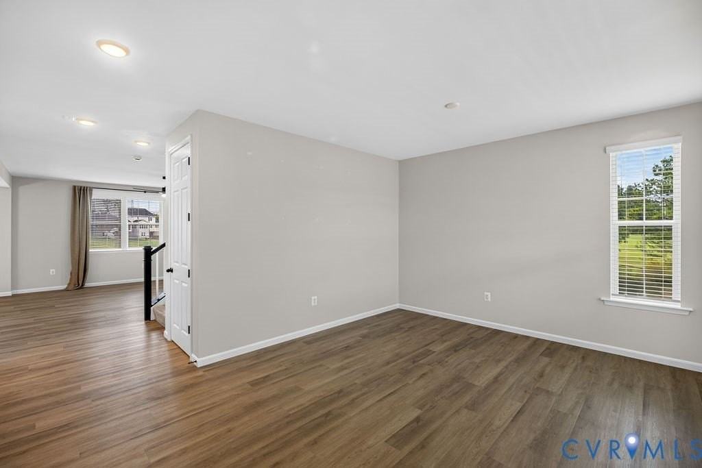 7040 Paine Pl - Photo 4 of 31