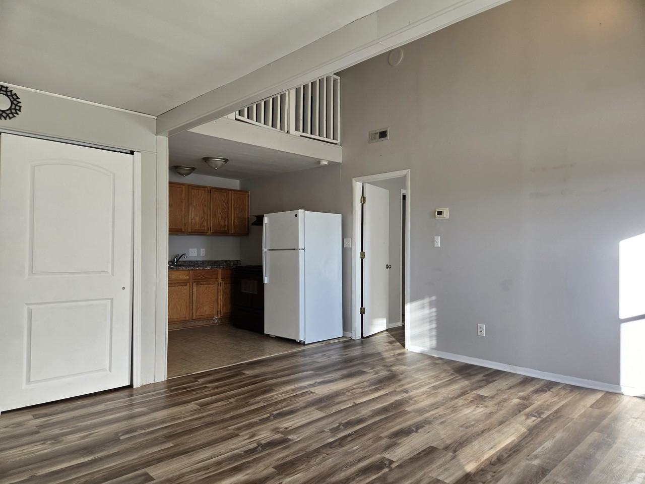 26509 26509 Inkster RdApt East - Photo 6 of 11