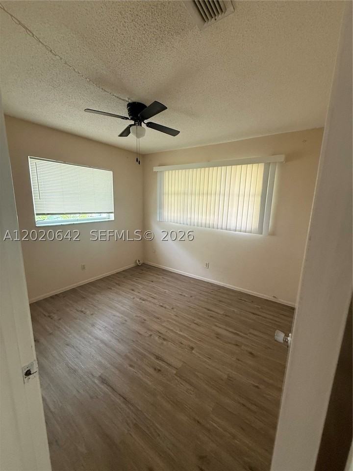 8107 Nw 58th Pl #8107 - Photo 6 of 8