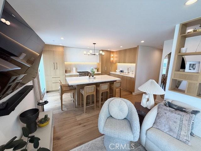 3302 Manhattan Ave - Photo 6 of 8