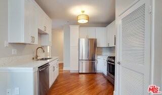 348 Hauser Blvd #5-404 - Photo 3 of 8