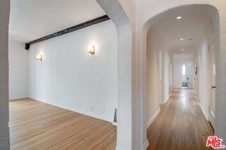 342 N Orange Dr - Photo 3 of 8