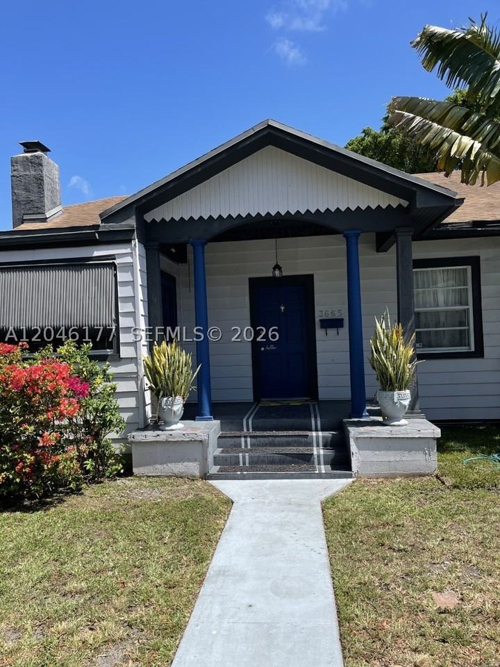 3665 Sw 15th St - Photo 3 of 19