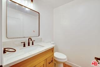 926 N Spaulding Ave #10 - Photo 6 of 8