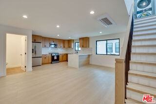 926 N Spaulding Ave #10 - Photo 7 of 8