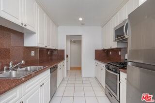 440 S Roxbury Dr #201 - Photo 2 of 8