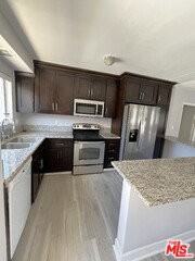 905 S Bedford St #1 - Photo 2 of 8
