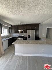 905 S Bedford St #1 - Photo 3 of 8