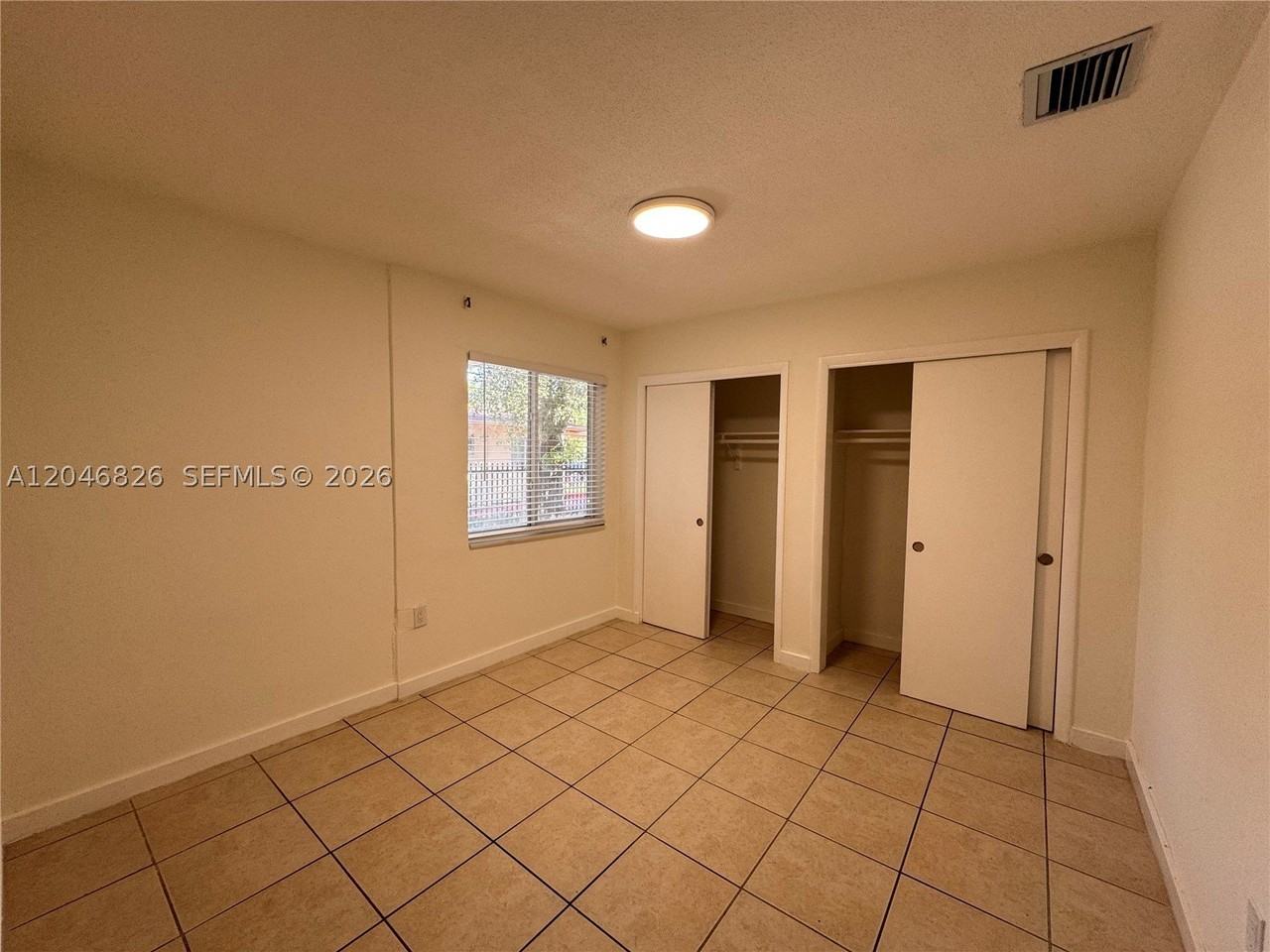 2540 Ne 181st St #2542 - Photo 7 of 12