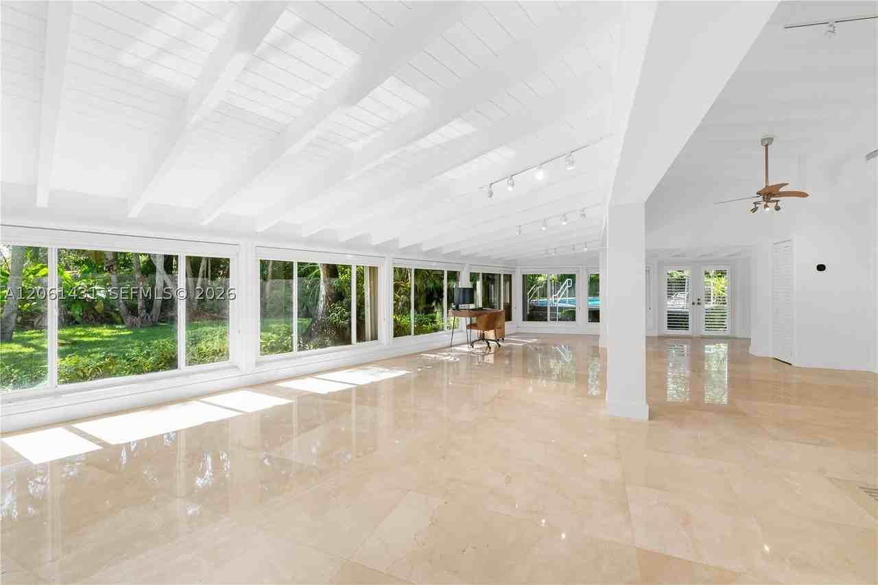 12200 Sw 74th Ct - Photo 4 of 30