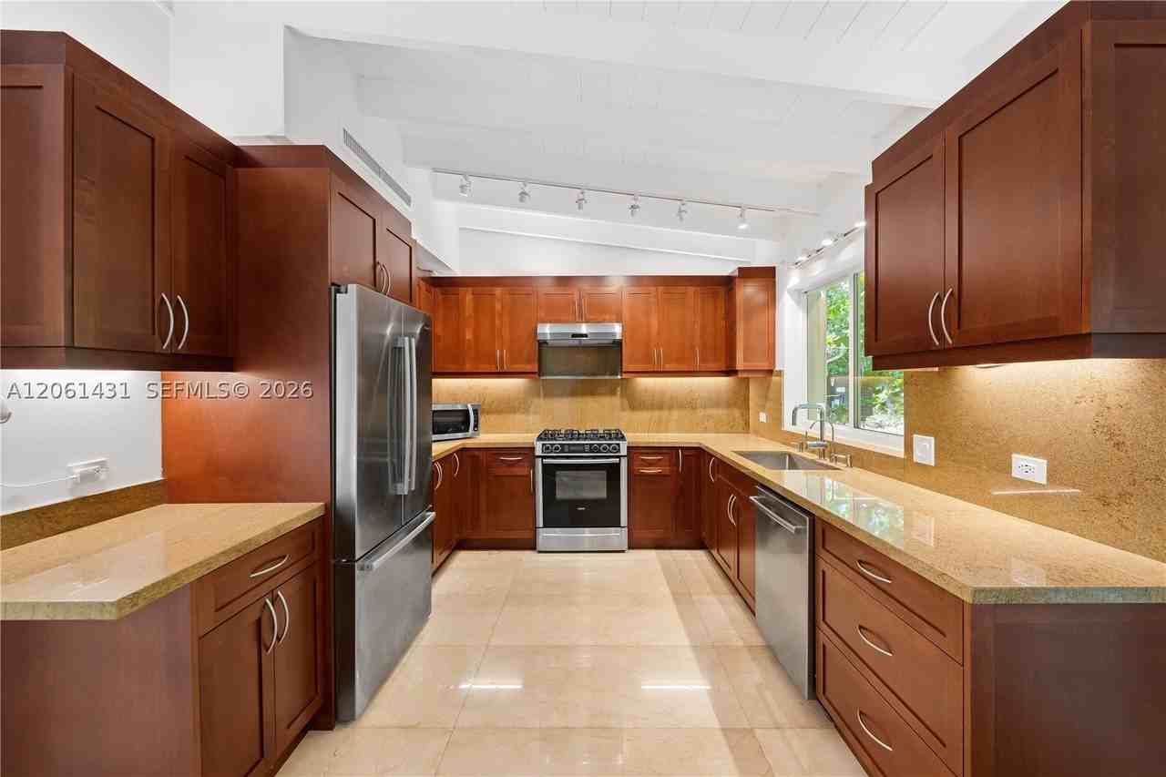 12200 Sw 74th Ct - Photo 6 of 30