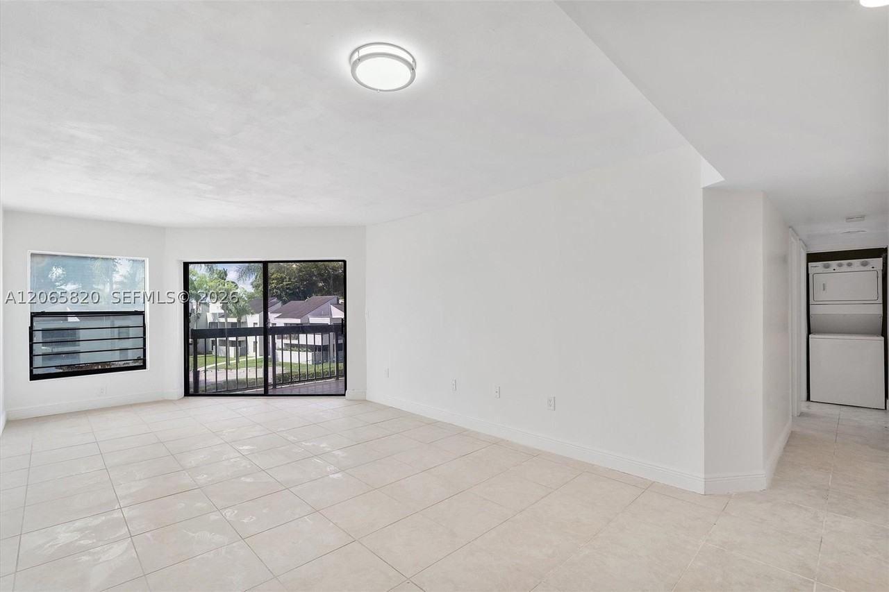 13255 Sw 88th Ln #302CS - Photo 3 of 28
