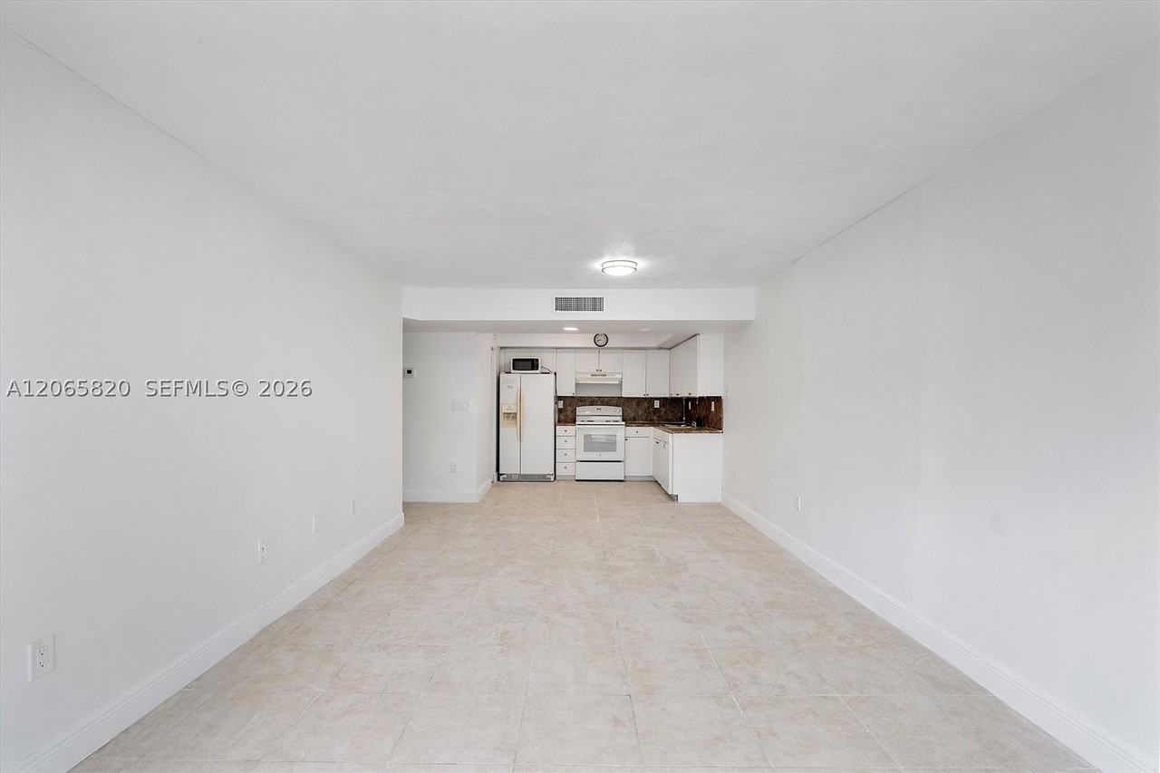 13255 Sw 88th Ln #302CS - Photo 5 of 28