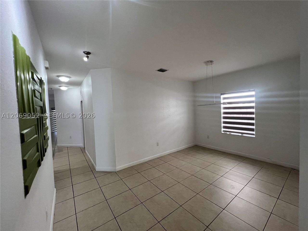 2410 Ne 4th St #2410 - Photo 7 of 23
