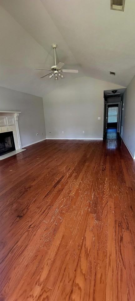 329 Evergreen Way #1 - Photo 2 of 16