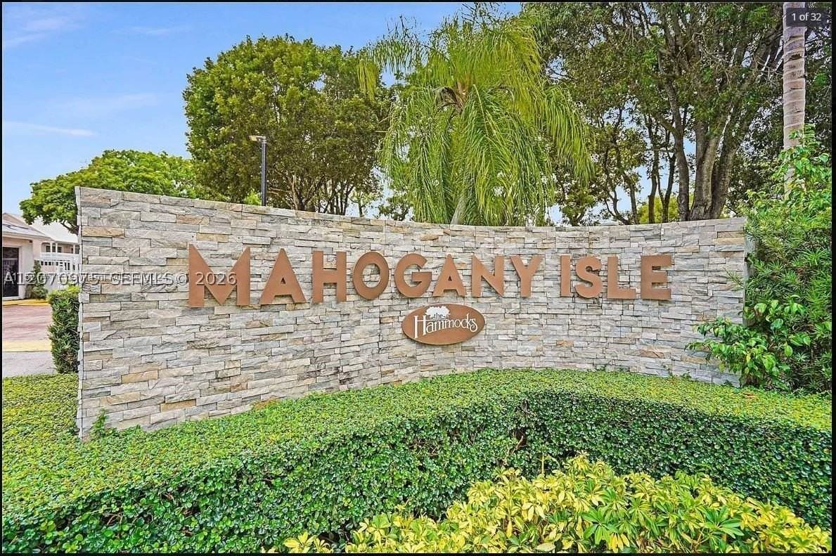 10521 Mahogany Key Cir #207 - Photo 2 of 32