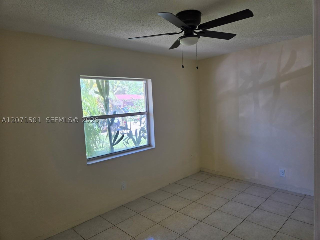 6050 Sw 34th St #1 - Photo 5 of 7