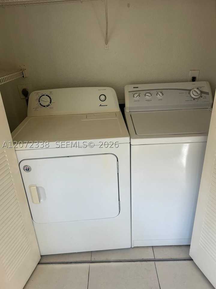 3480 Pinewalk Dr N #135 - Photo 5 of 7