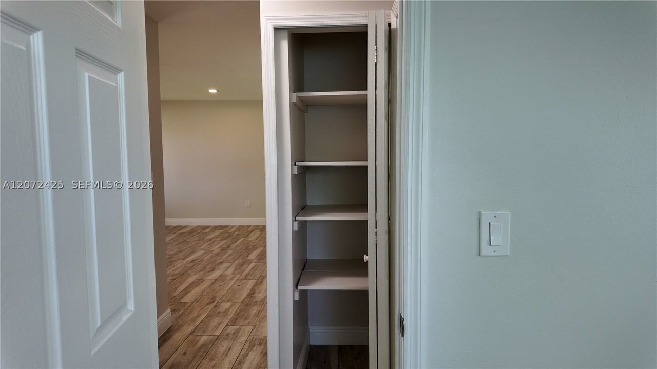 220 Sw 80th Ave #220 - Photo 6 of 15